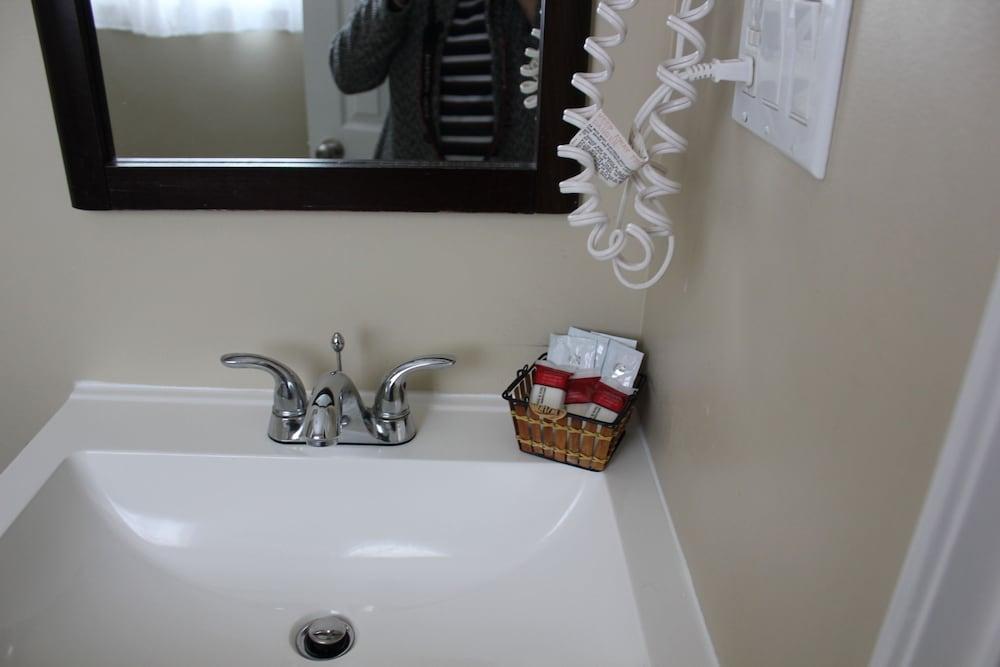 Nights Inn Owen Sound Esterno foto