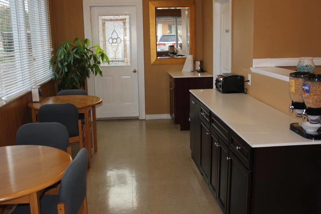 Nights Inn Owen Sound Esterno foto